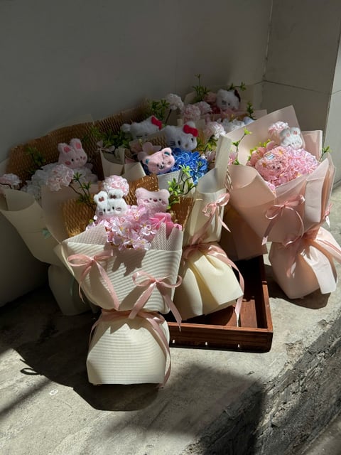 Bó Tú Cầu Lụa Gấu Size Nhỏ
